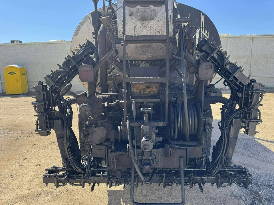 2000 Asphalt Distributor Truck