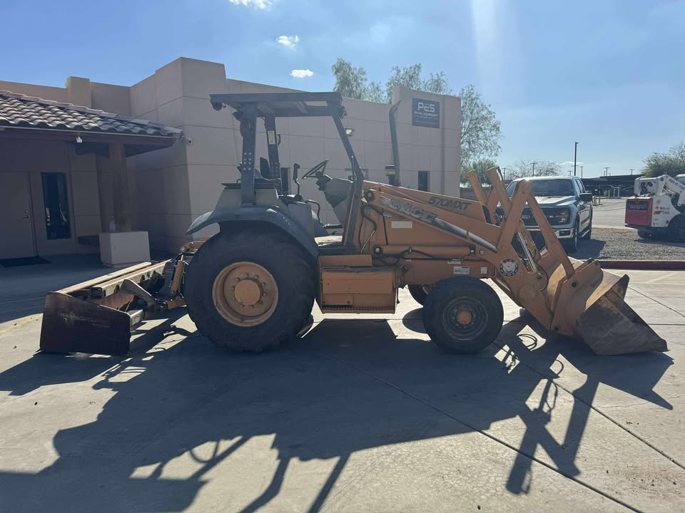 2005 Skip Loader