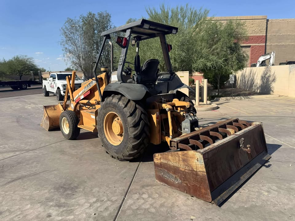 2005 Skip Loader