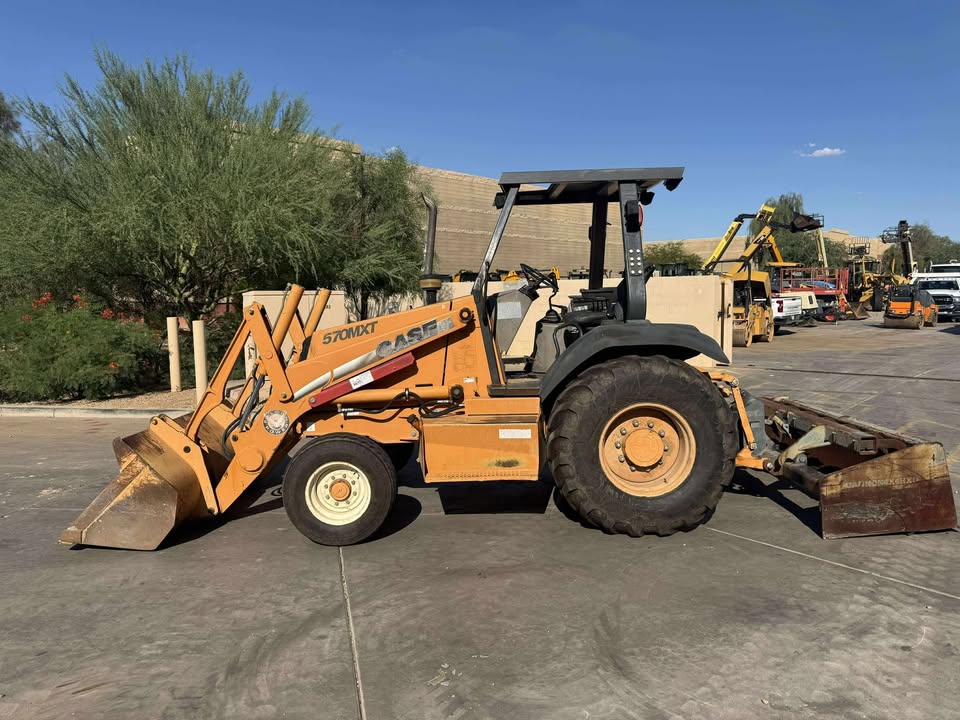 2005 Skip Loader