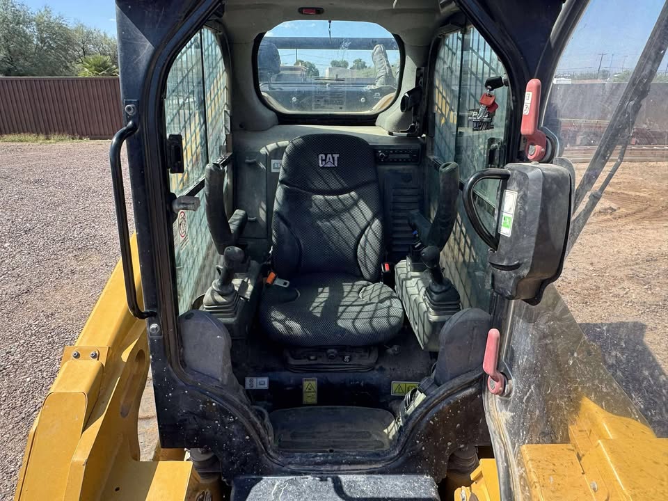 2021 Enclosed Skid Steer 2021 Enclosed Skid Steer