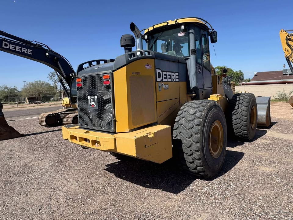 2015 Front Loader 2015 Front Loader