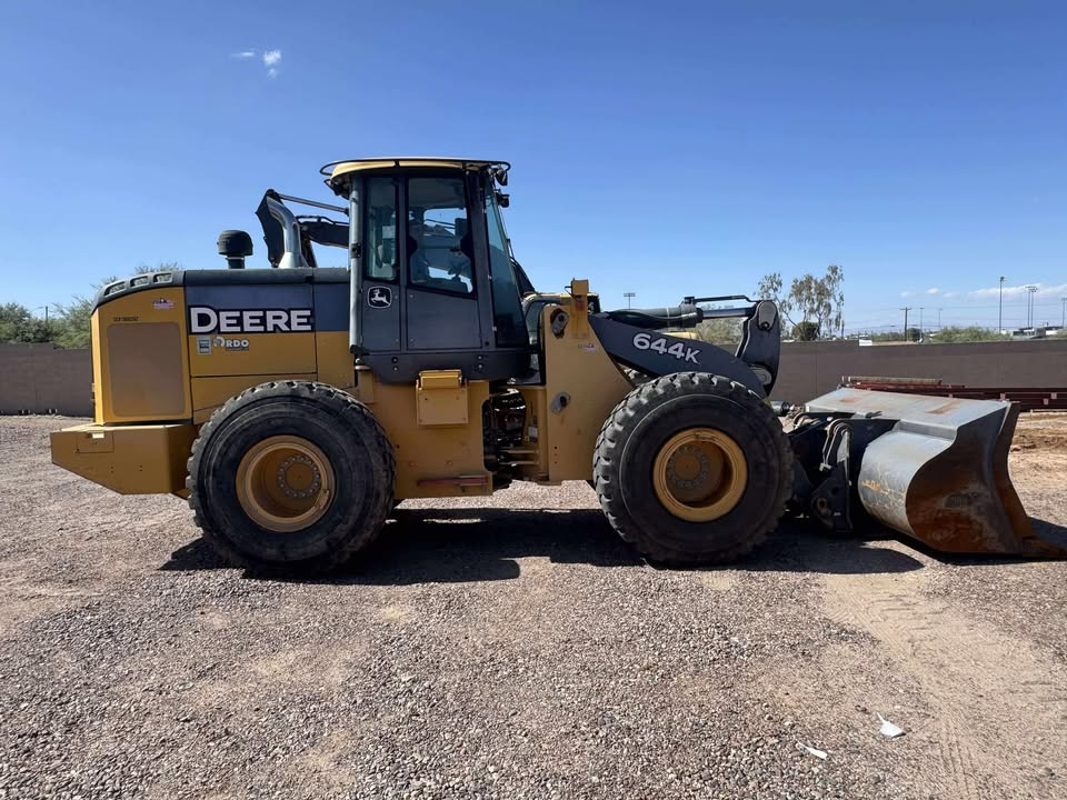 2015 Front Loader 2015 Front Loader