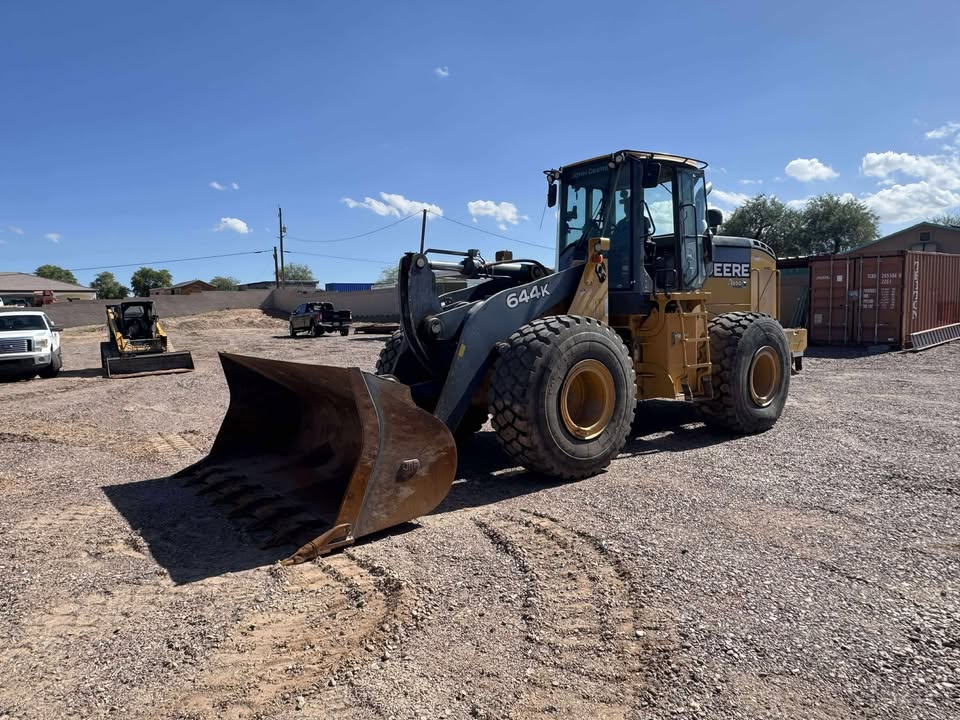 2015 Front Loader 2015 Front Loader