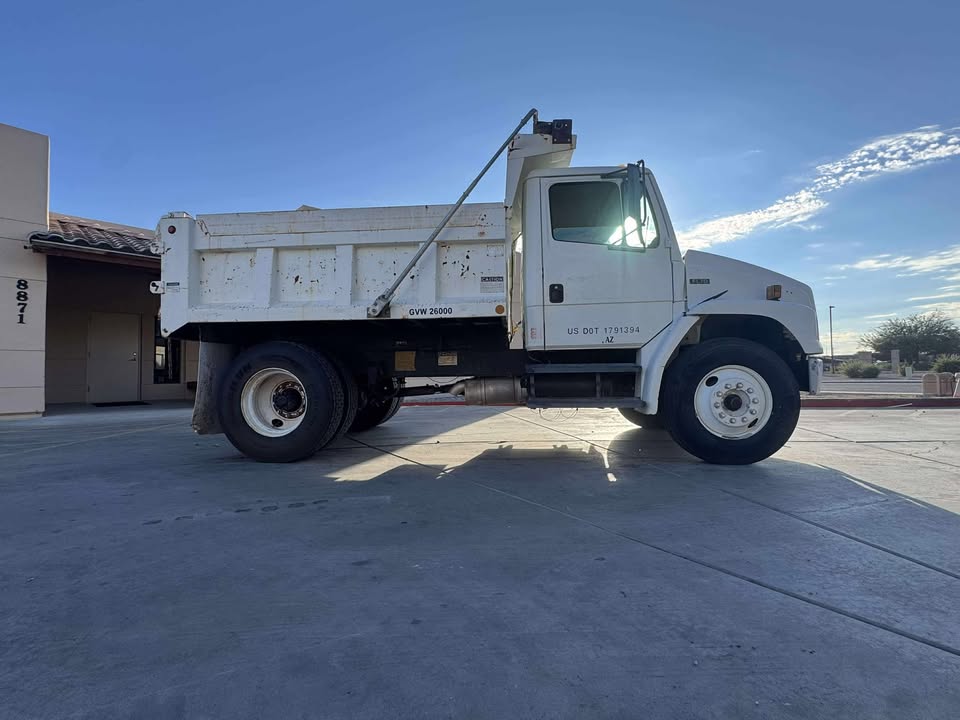 1998 Bobtail Dump Truck 1998 Bobtail Dump Truck