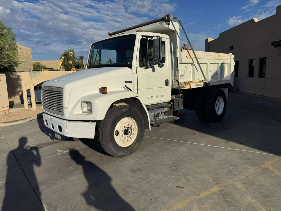 1998 Bobtail Dump Truck 1998 Bobtail Dump Truck