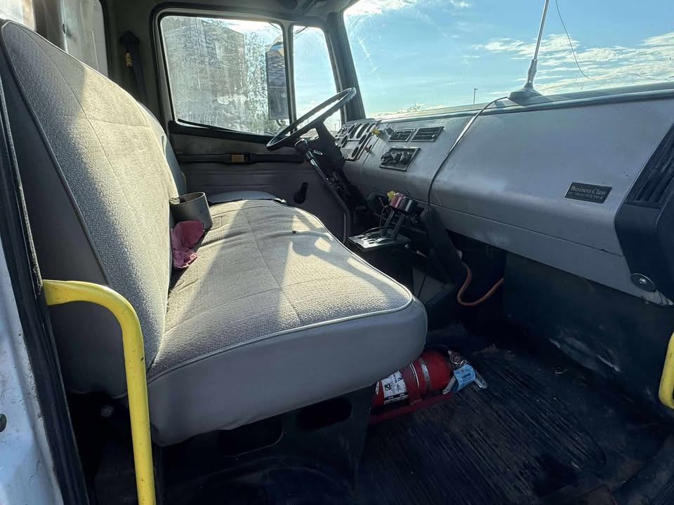 1998 Bobtail Dump Truck 1998 Bobtail Dump Truck