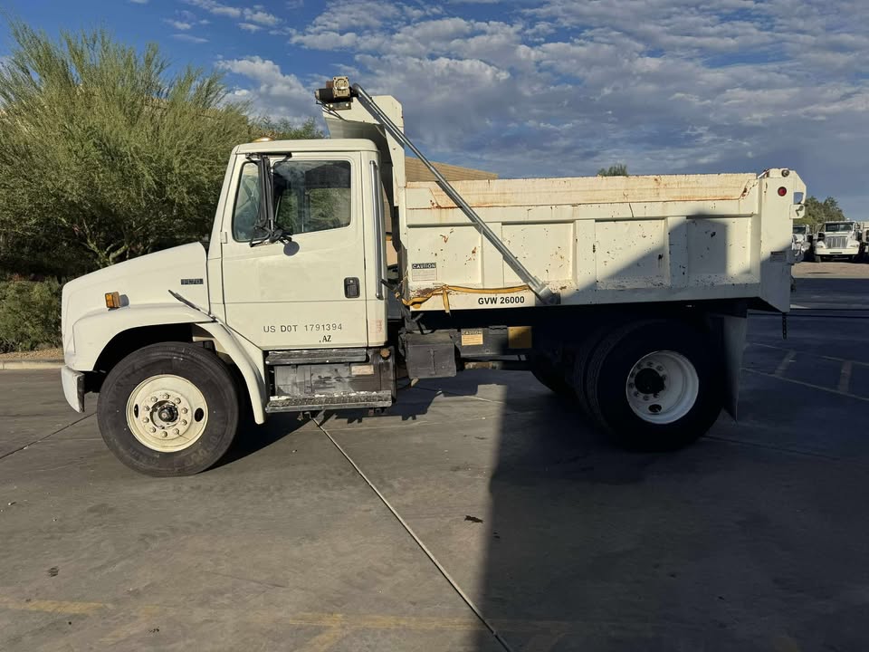 1998 Bobtail Dump Truck 1998 Bobtail Dump Truck