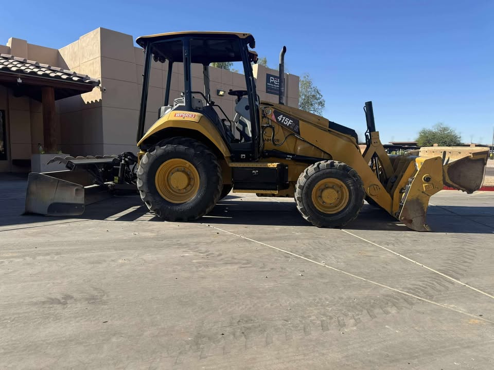 2016 Skip Loader 2016 Skip Loader