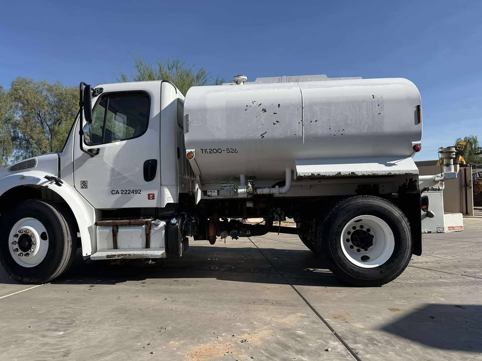 2015 2000 Gallon Water Truck 2015 2000 Gallon Water Truck