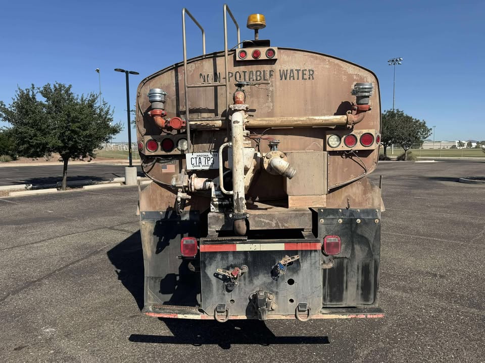 2017 4500 Gallon Water Truck with Pusher 2017 4500 Gallon Water Truck with Pusher