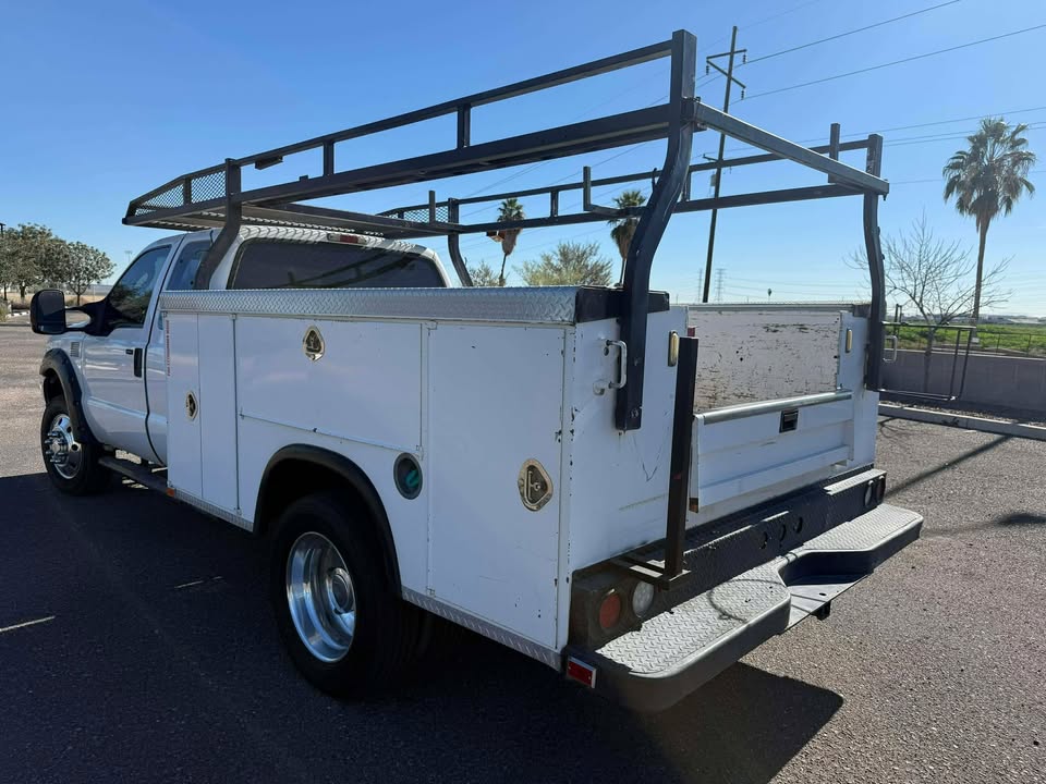2004 Diesel Contractor Truck