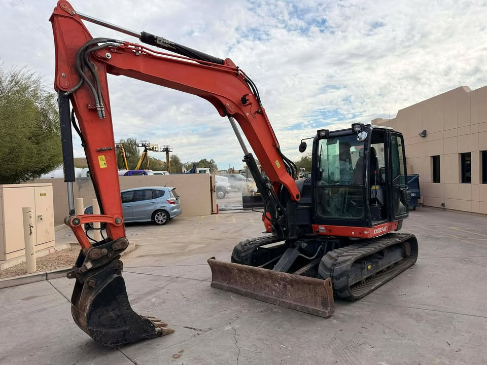 2017 Mini Excavator 2017 Mini Excavator