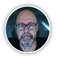 AD - tekoälyn ja digitaalisen markkinoinnin sekä asiakashankinnan ammattilainen.