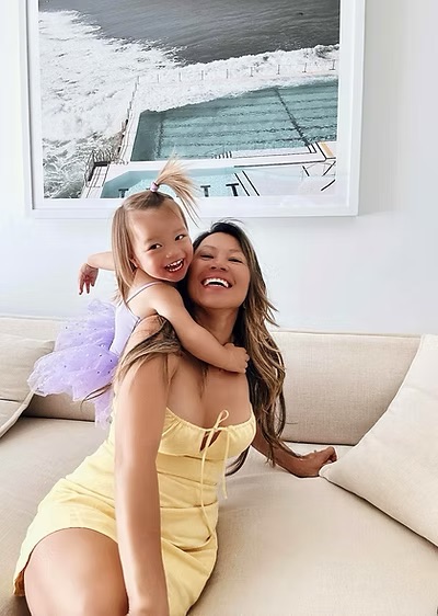 Toni with her daughter
