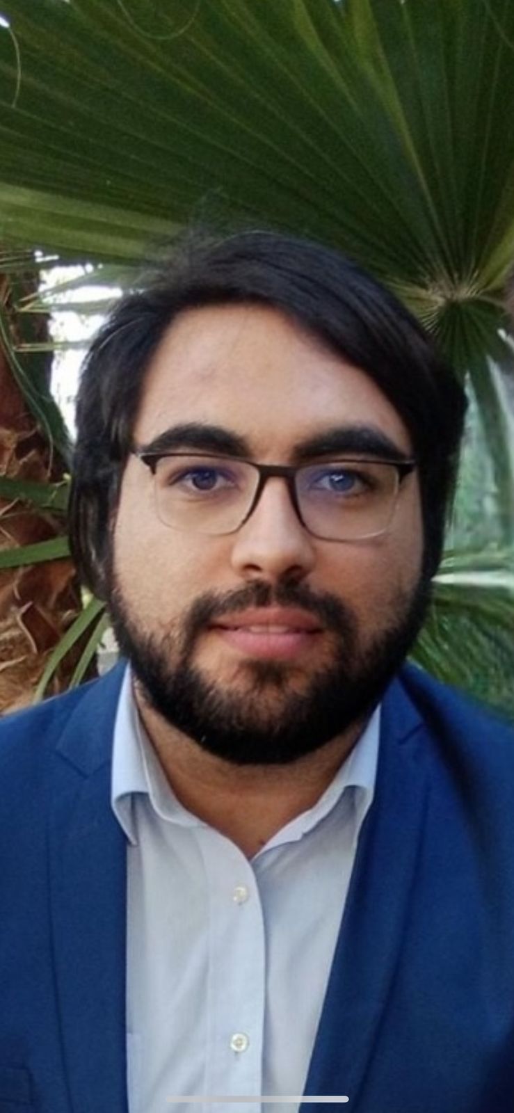 Ingeniero Comercial
Magíster en Marketing