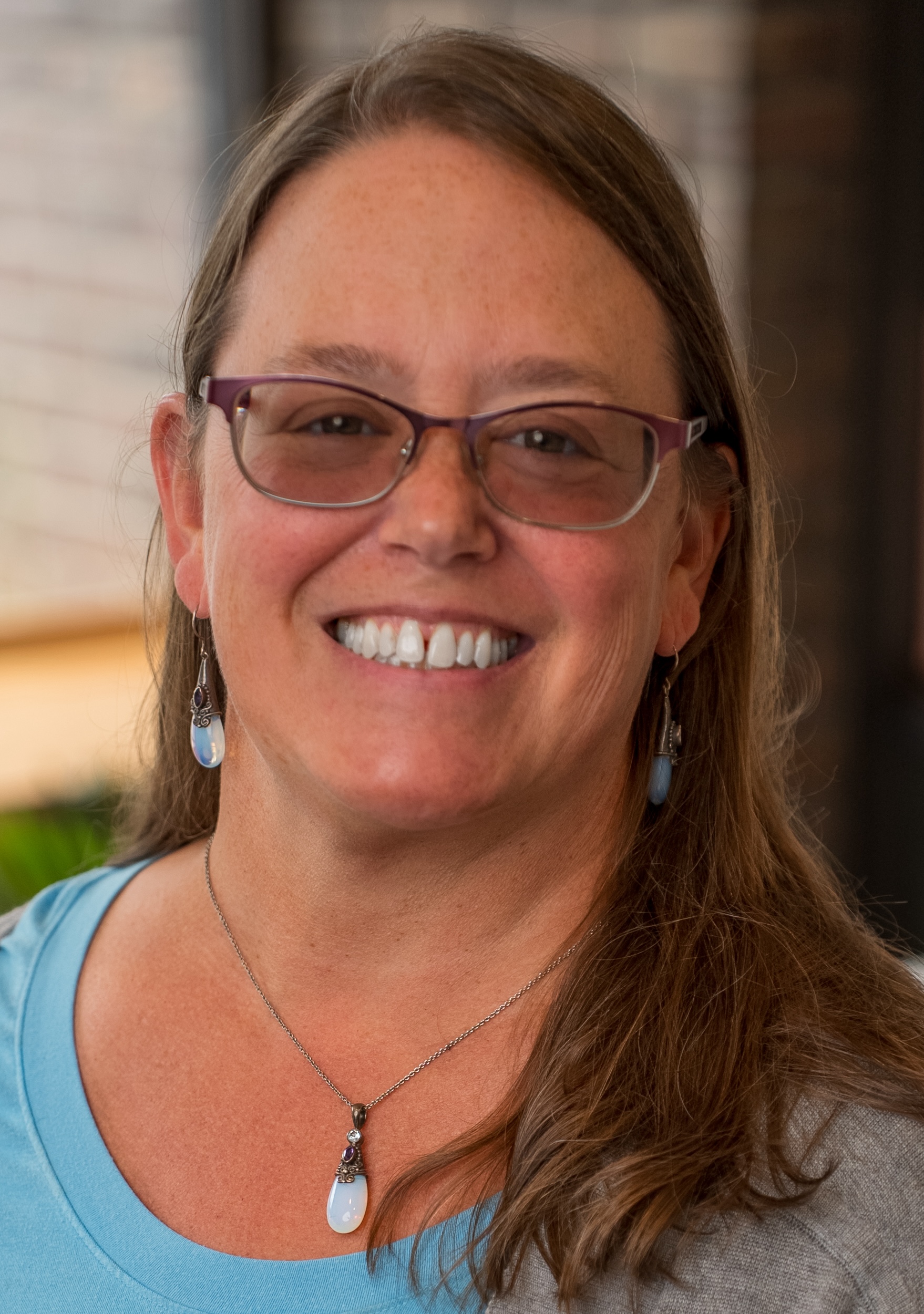 Christina has been a lifelong student of astrology, but took the leap to become a professional astrologer after deeper training and mentorship with Emily Klintworth and Cornelia Hansen. 