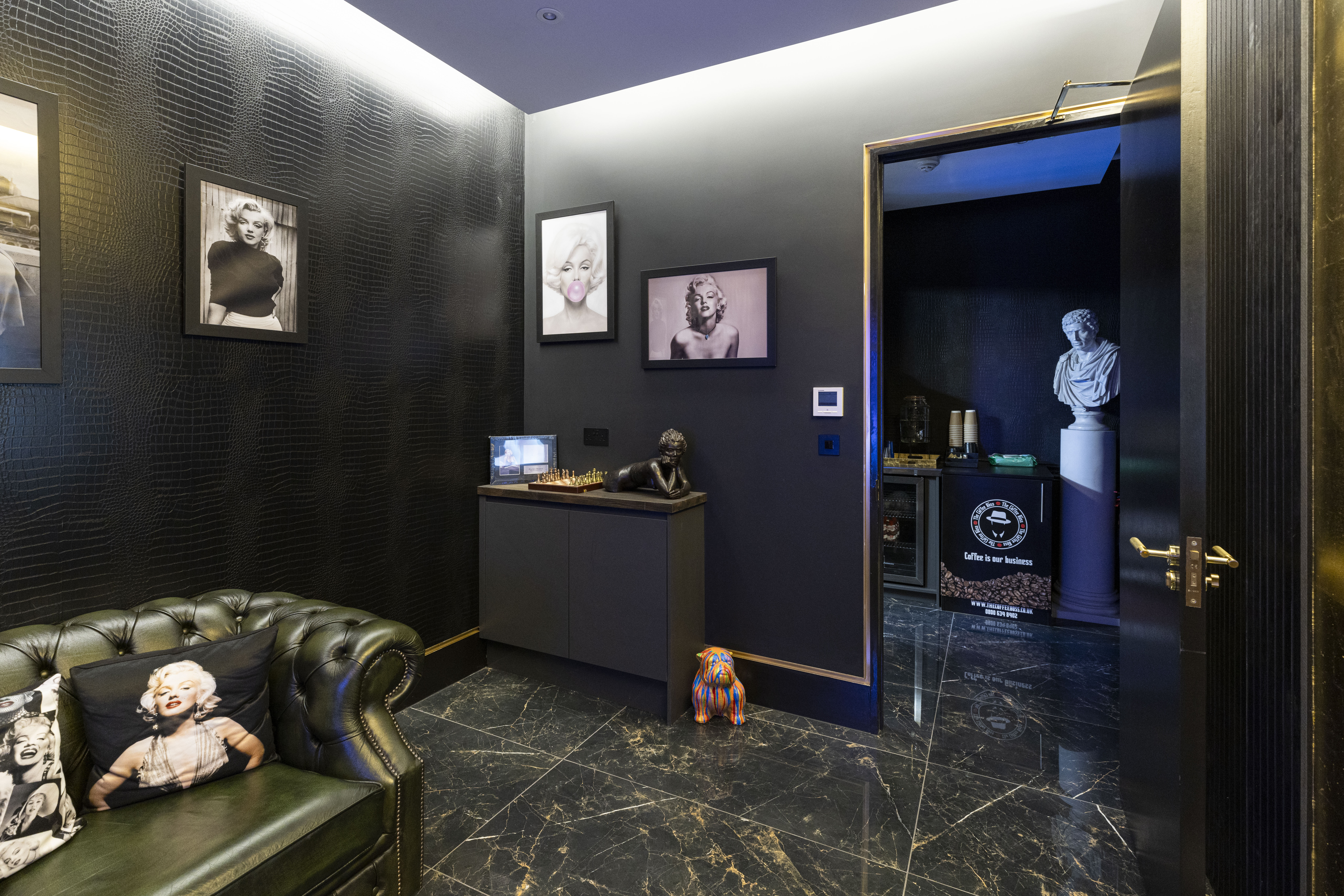 Dr SW Clinic Interior 5