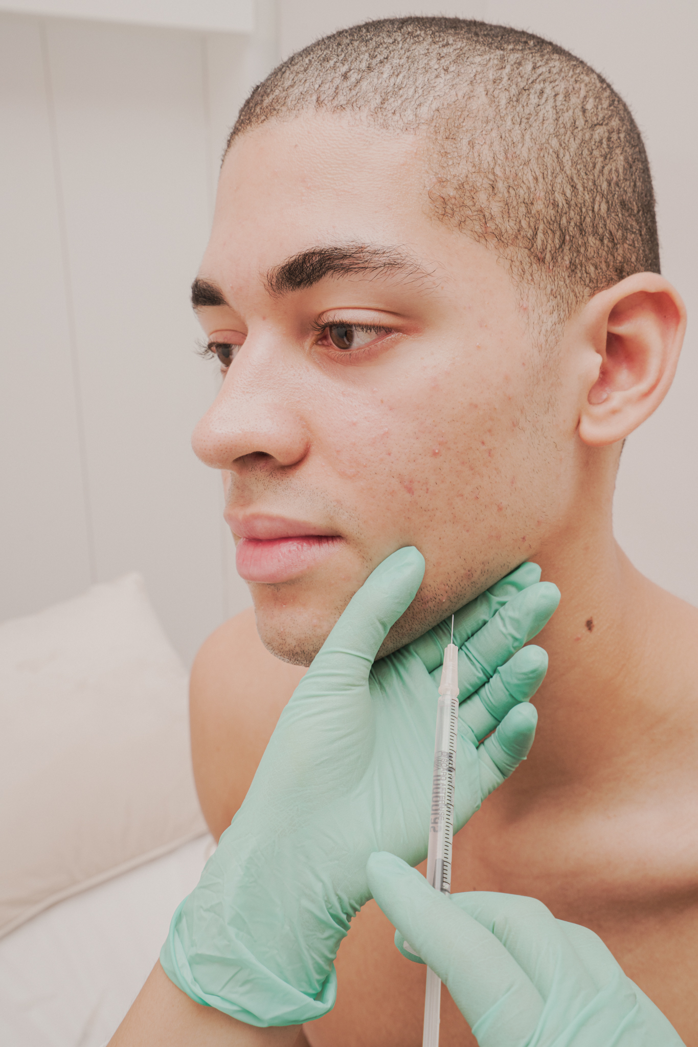 Mold Manila | Chisel Without Surgery: V Contour’s Secret to Instant Definition Mold Manila | Chisel Without Surgery: V Contour’s Secret to Instant Definition