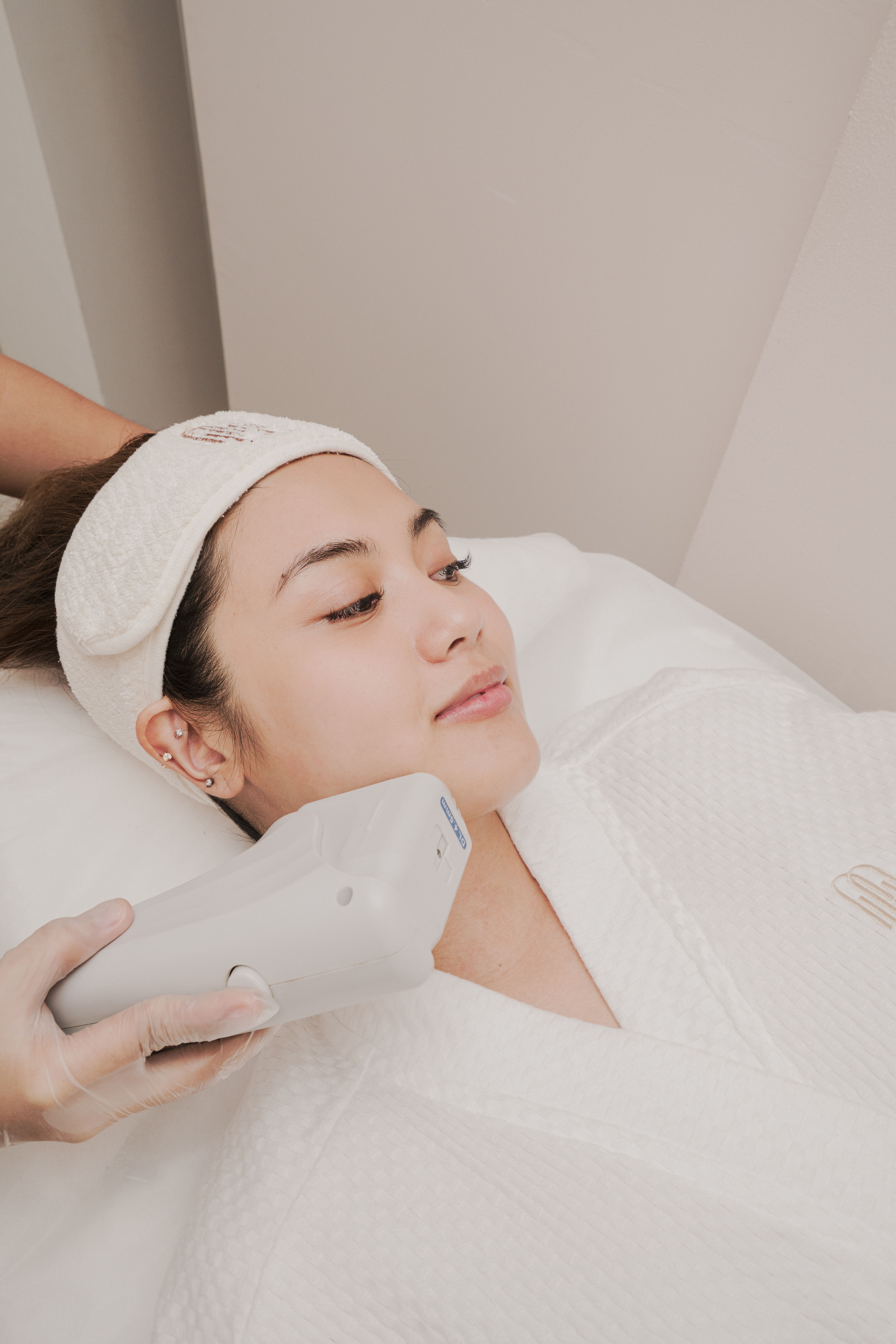 Lift, Tone, and Refresh: The Science Behind MOLD Manila’s Non-Surgical Face and Body Contouring Treatments