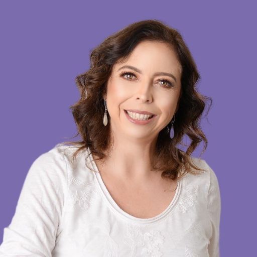 Soy Guille Fernández, sanadora energética y coach experta en divorcio.