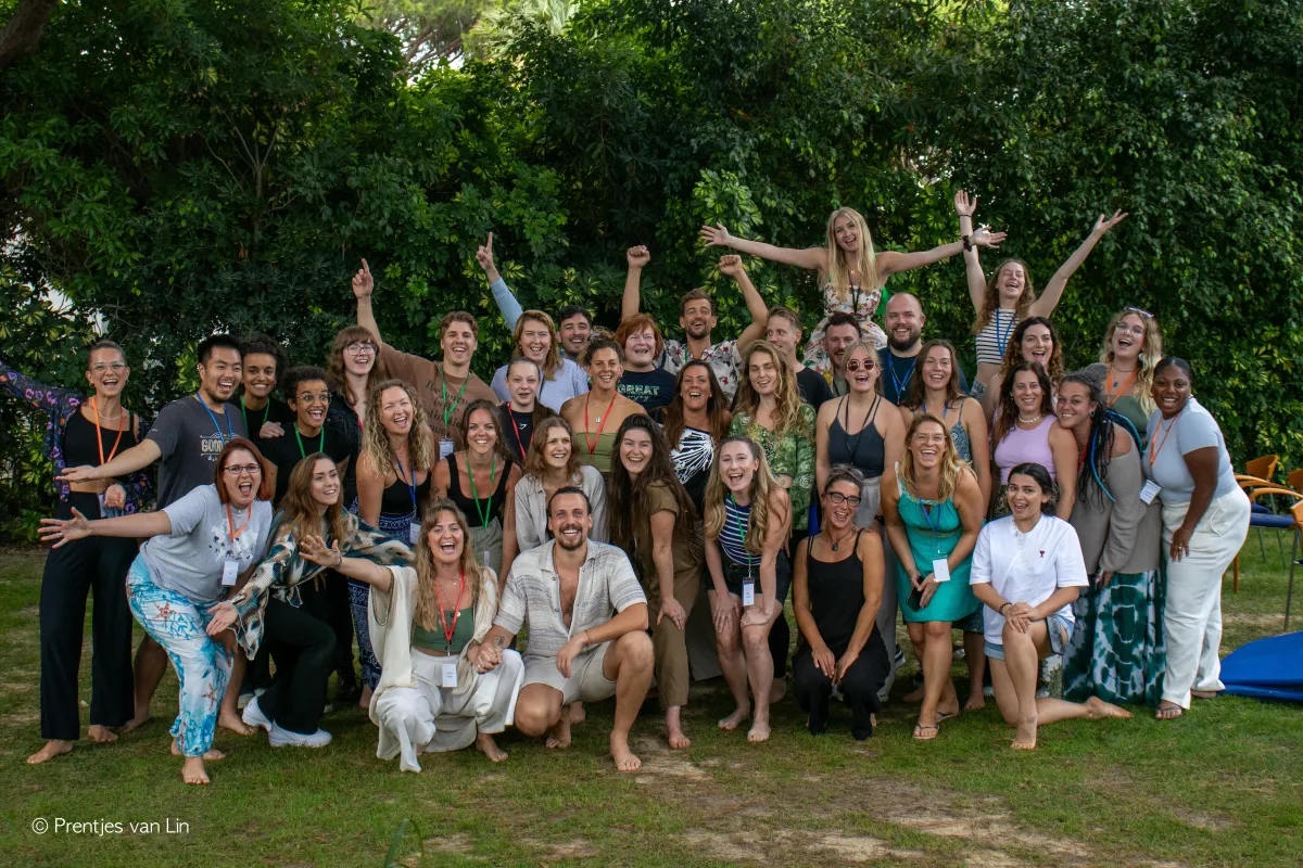 Online community event business