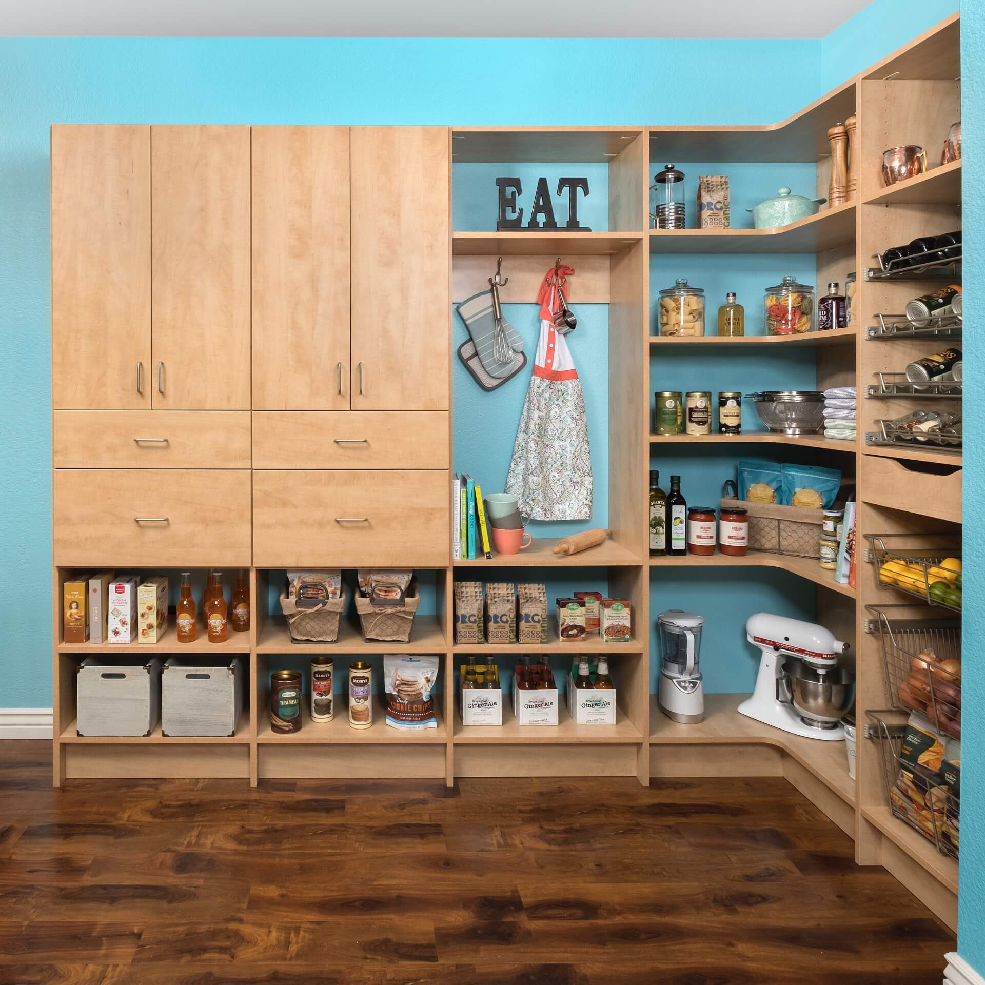 Secret Modern Pantry - Nieman Storage Solutions