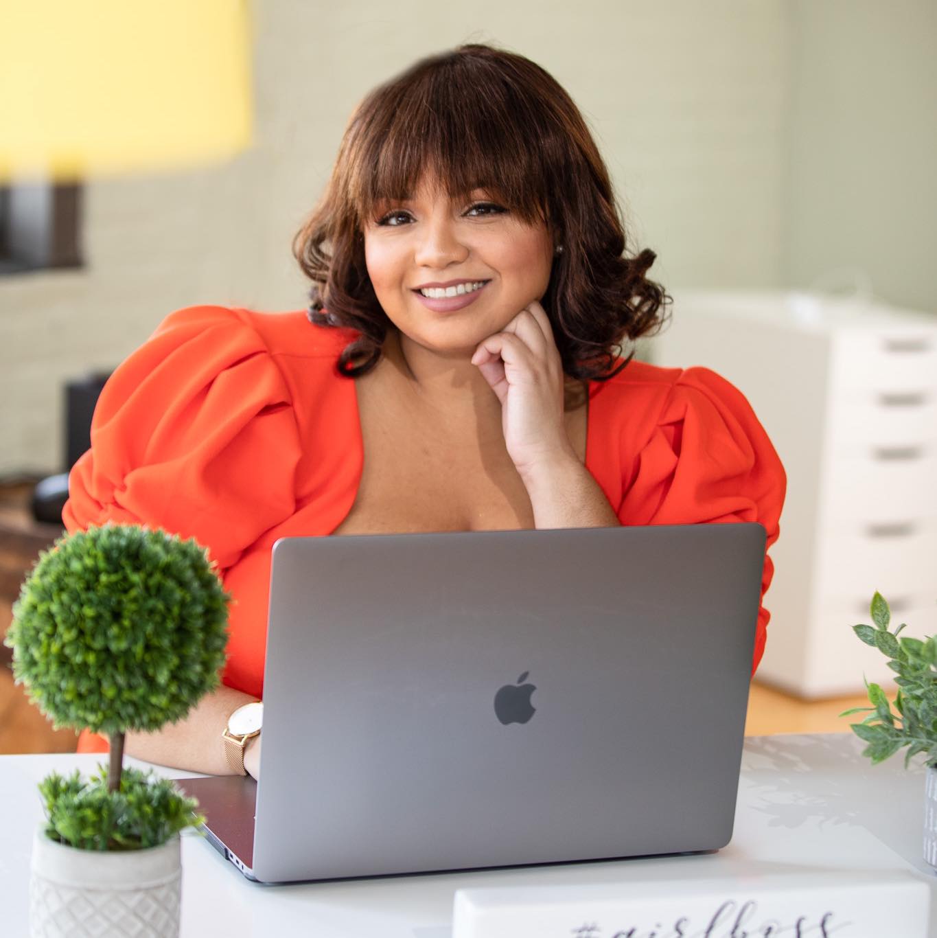 Javianna J Nelson is the Founder & Owner of Porchlight Group Apostille & Global Documents. With over 5 years of experience, she provides nationwide support for individuals, businesses, and legal professionals who need U.S. documents prepared for international use. Her services include apostilles, embassy legalization, FBI background checks, and certified translations. Known for her accuracy, speed, and professionalism, she is committed to making cross-border document processing simple and stress-free.