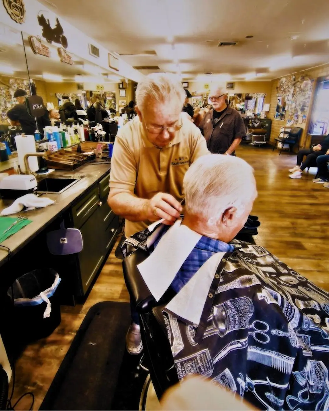 AJ Barbershop Barber