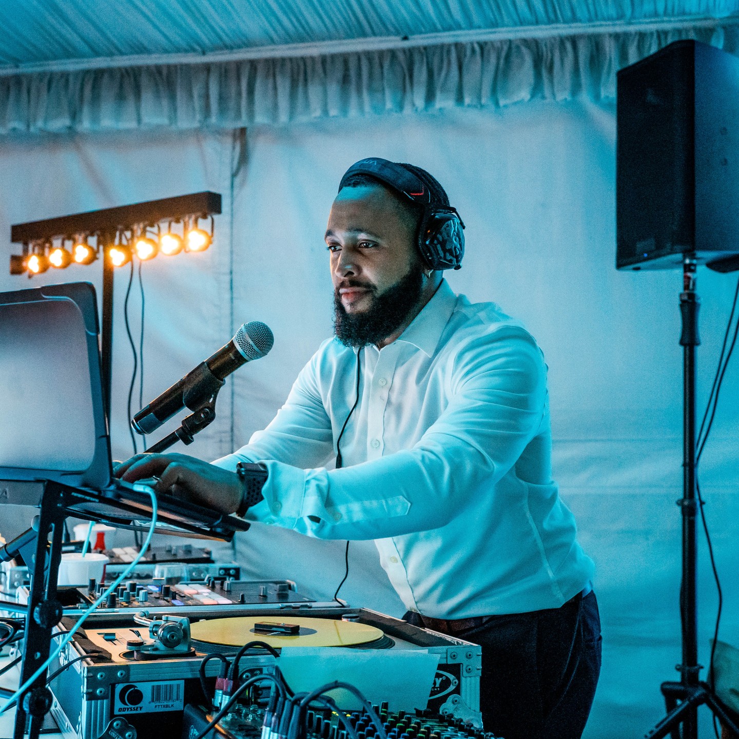 DJ Performance