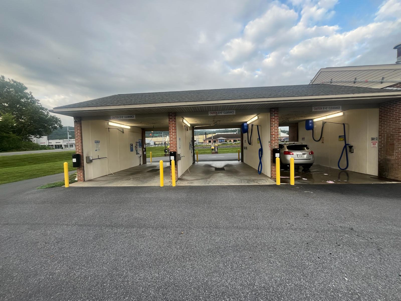 Self wash bays