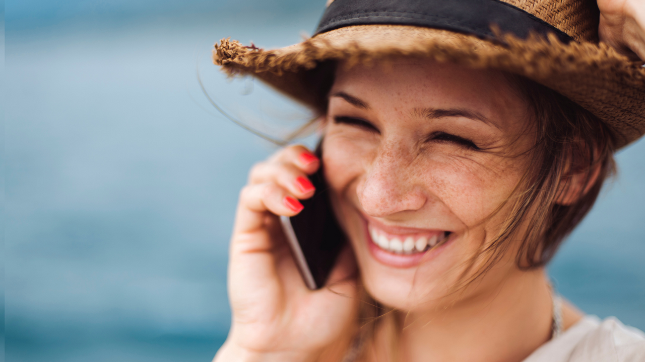 girl talking on the phone