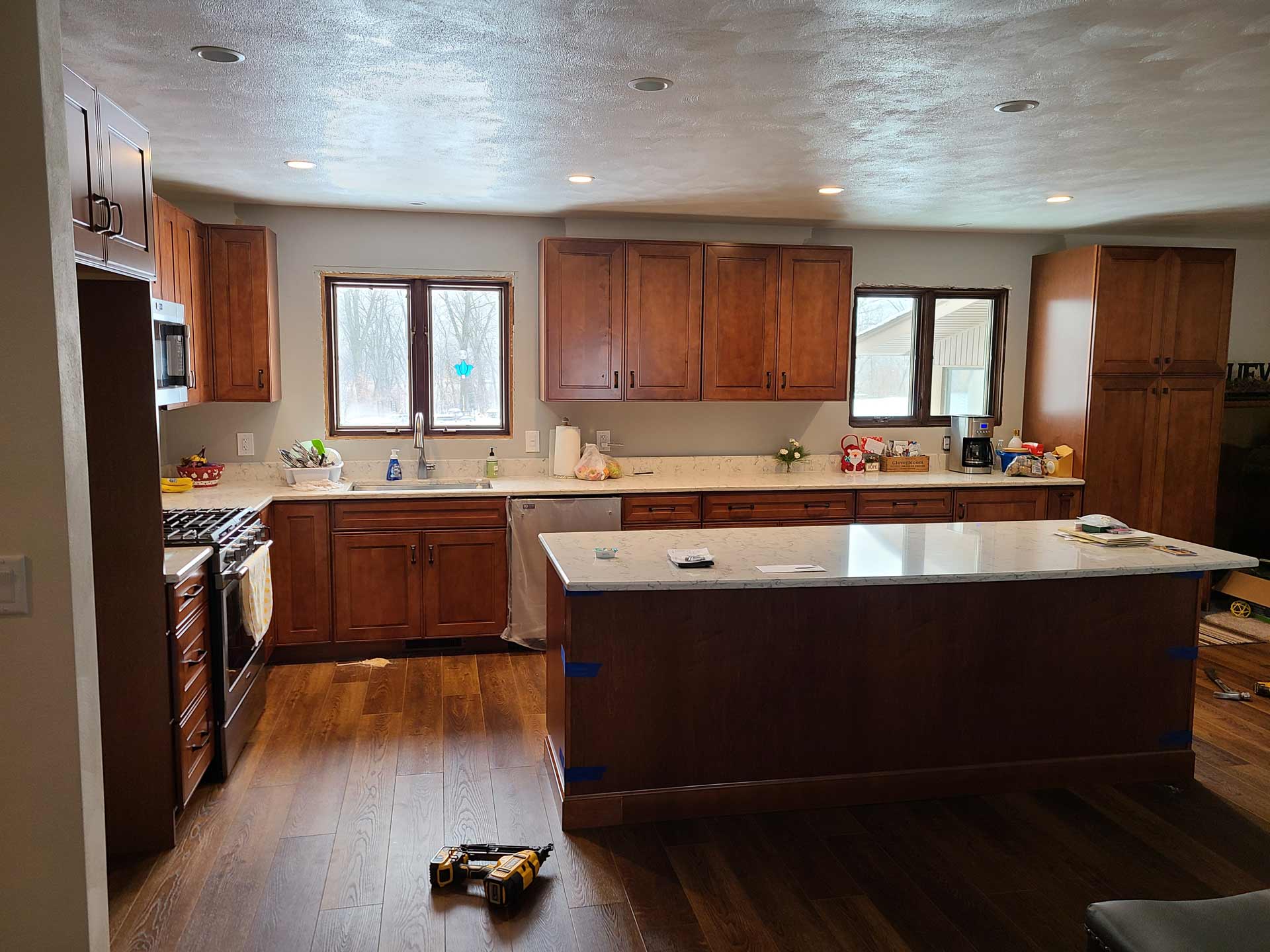 Benefits of Replacing Windows and Doors: Save Energy & Add Style Benefits of Replacing Windows and Doors: Save Energy & Add Style