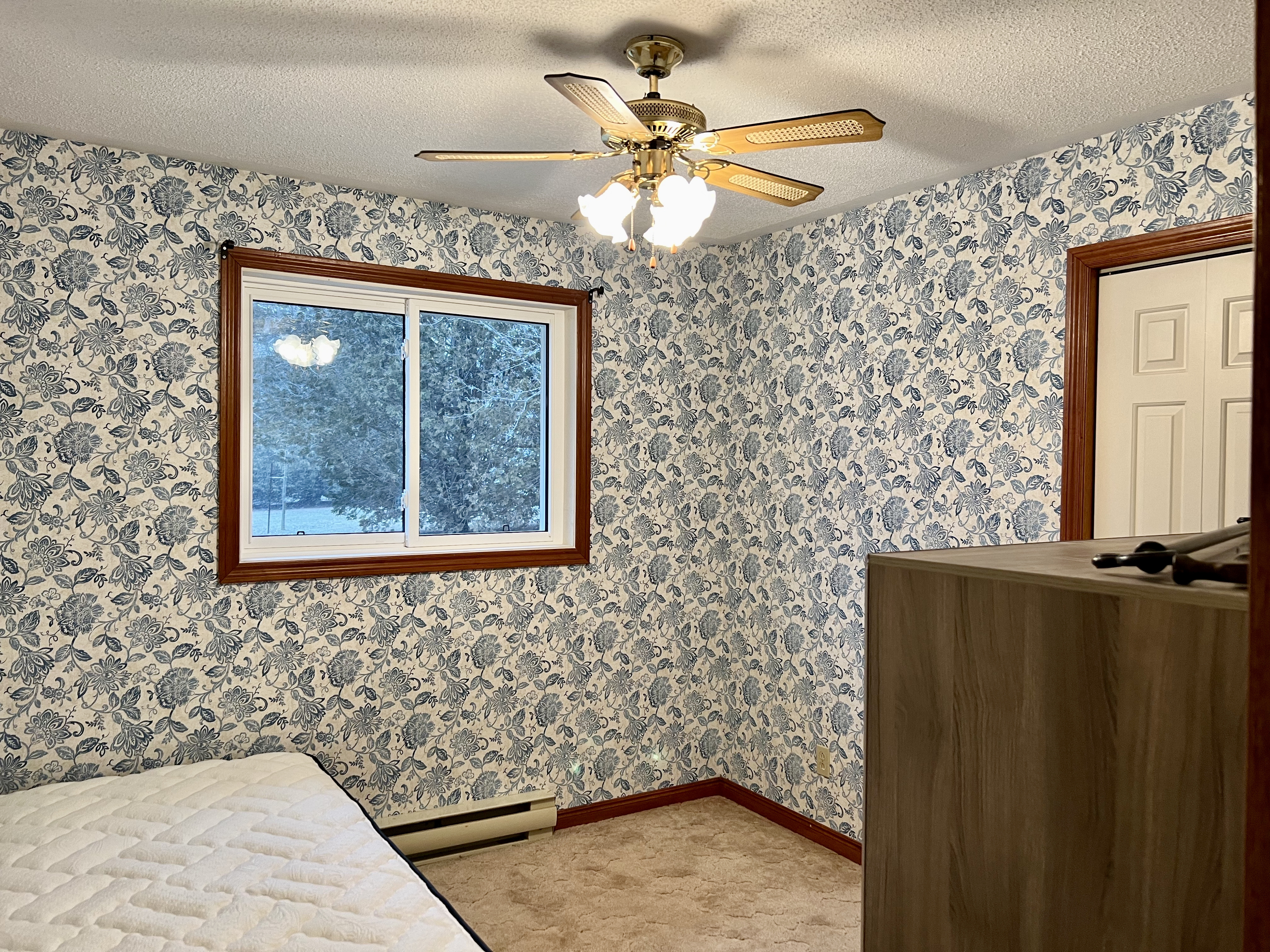 Wallpaper installation Durham Region