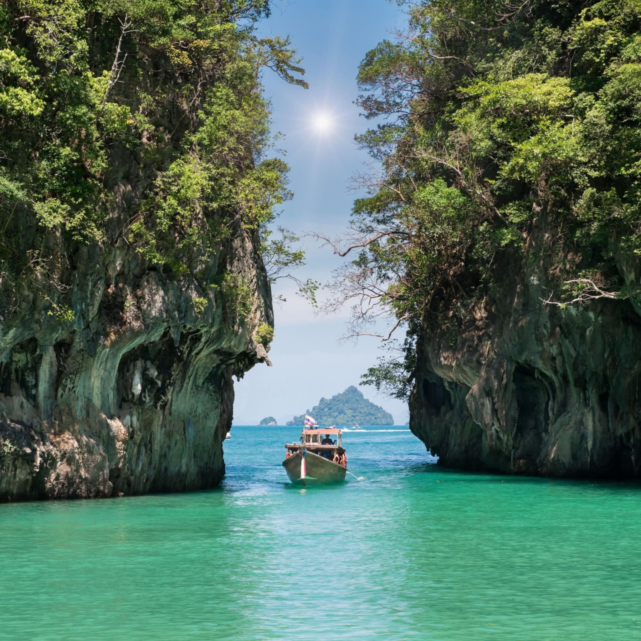 Island Hopping in Thailand Island Hopping in Thailand