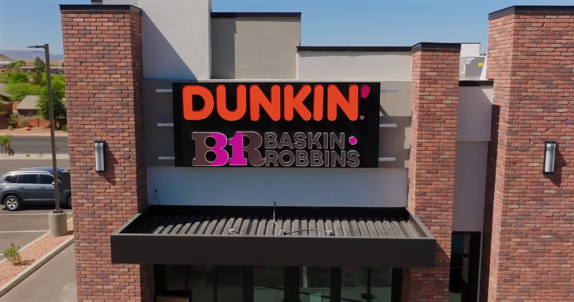 Dunkin Donuts and Baskin Robbins signage at Nichols Landing Dunkin Donuts and Baskin Robbins signage at Nichols Landing