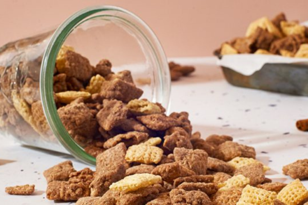 Snickerdoodle Snack Mix 