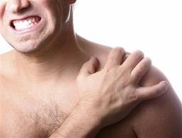 When to Worry About Shoulder Pain: Signs You Need Medical Attention When to Worry About Shoulder Pain: Signs You Need Medical Attention