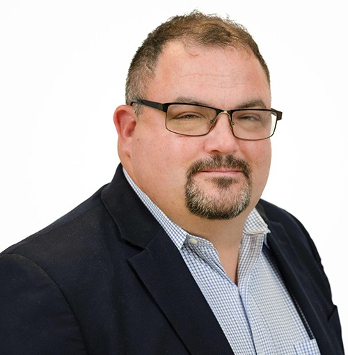 Real Estate Professional. Living and working on Cape Cod. $15,000,000+ in sales in 2022. Top 1.5% Agent on Cape Cod. Committed to service to clients above all else.
