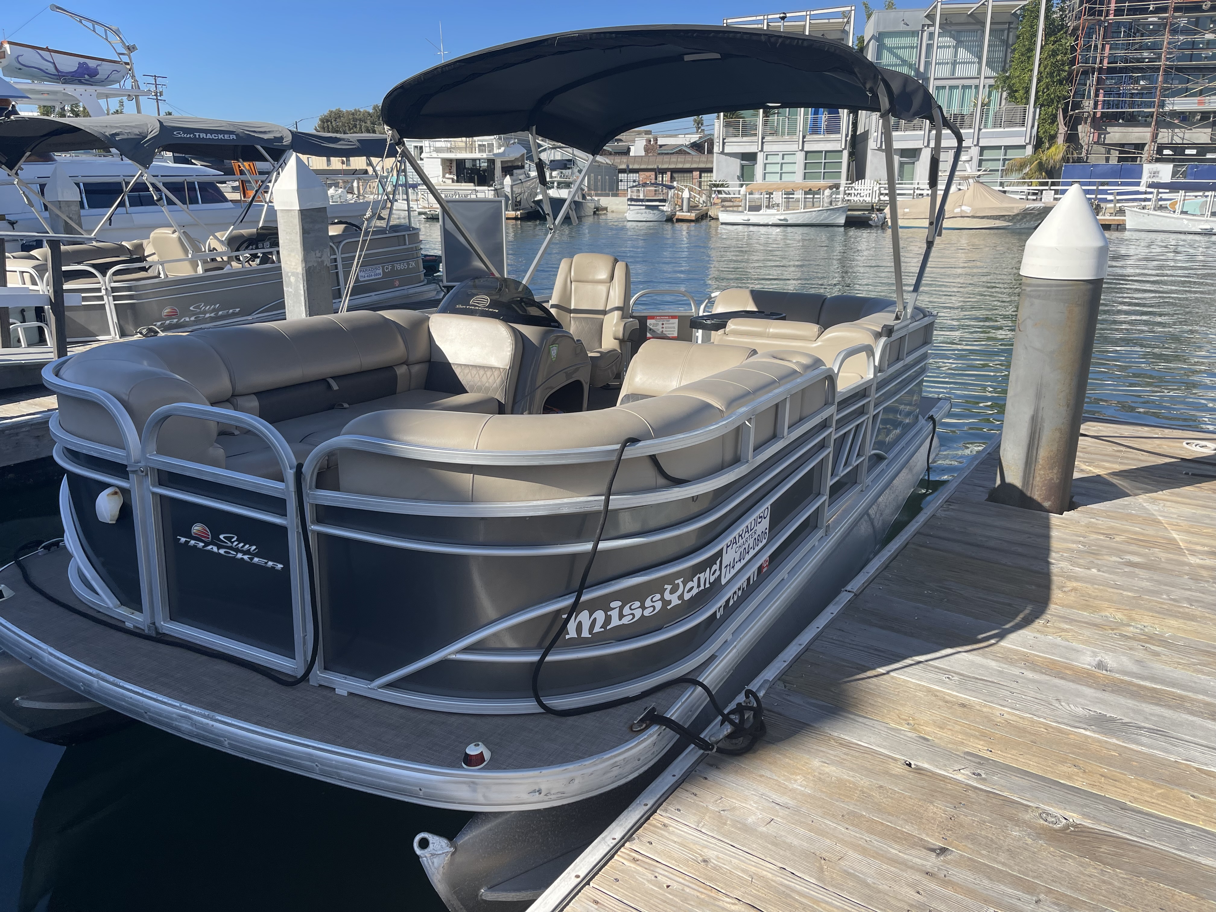 Pontoon Boats Pontoon Boats