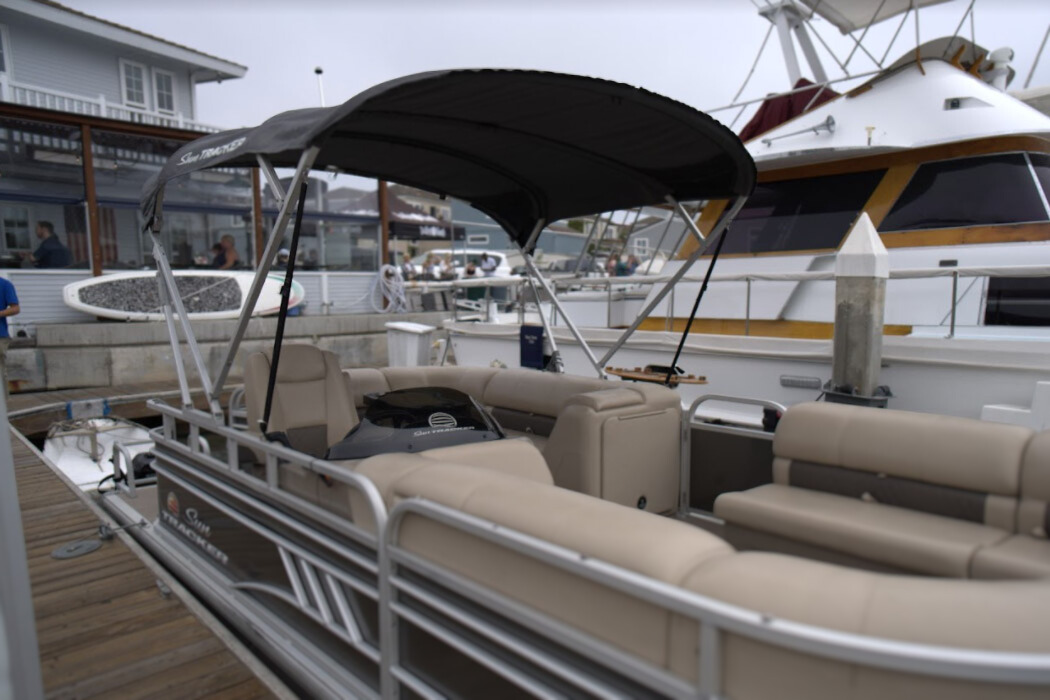 Paradiso for Your Charter Yacht Rentals Paradiso for Your Charter Yacht Rentals