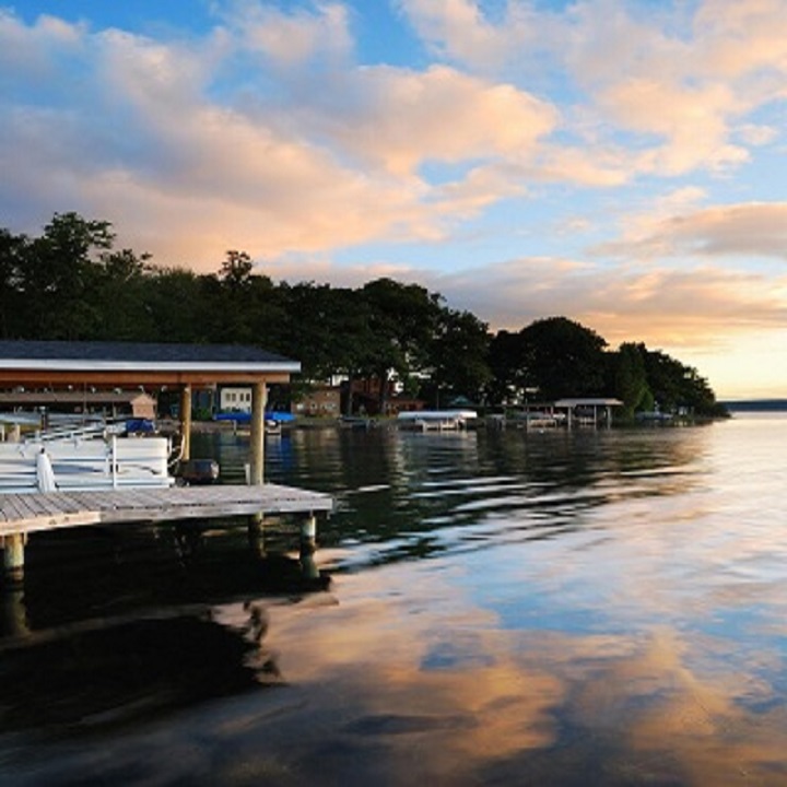 The Natural Comfort of Tranquil Seas The Natural Comfort of Tranquil Seas
