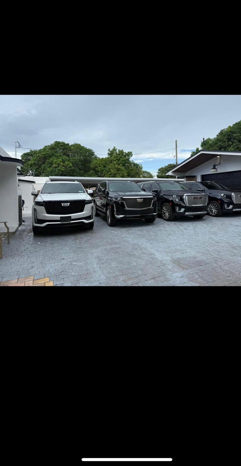 Stretch Limousine - Philly Limo