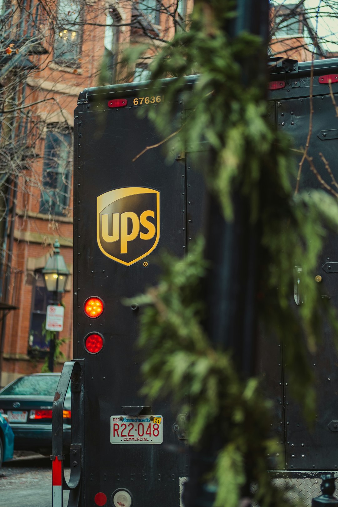 UPS - GROUND