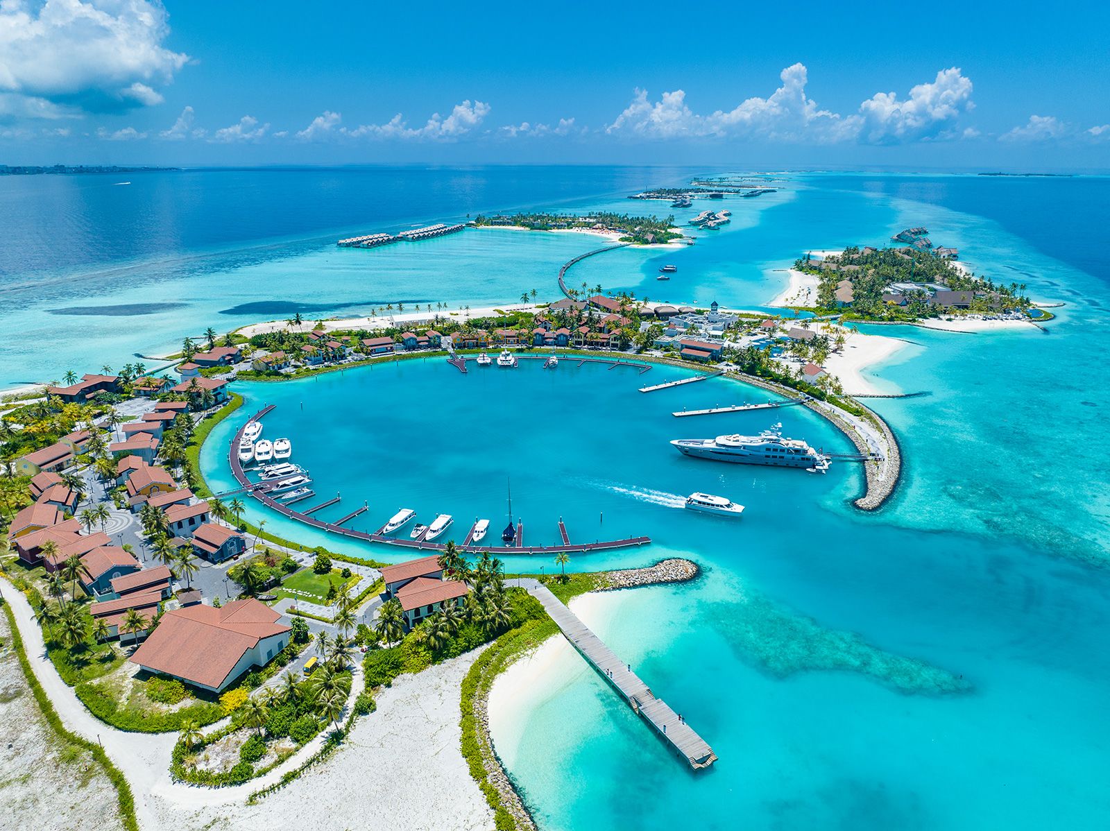 Top 5 Best hotels in the Maldives accessible by boat