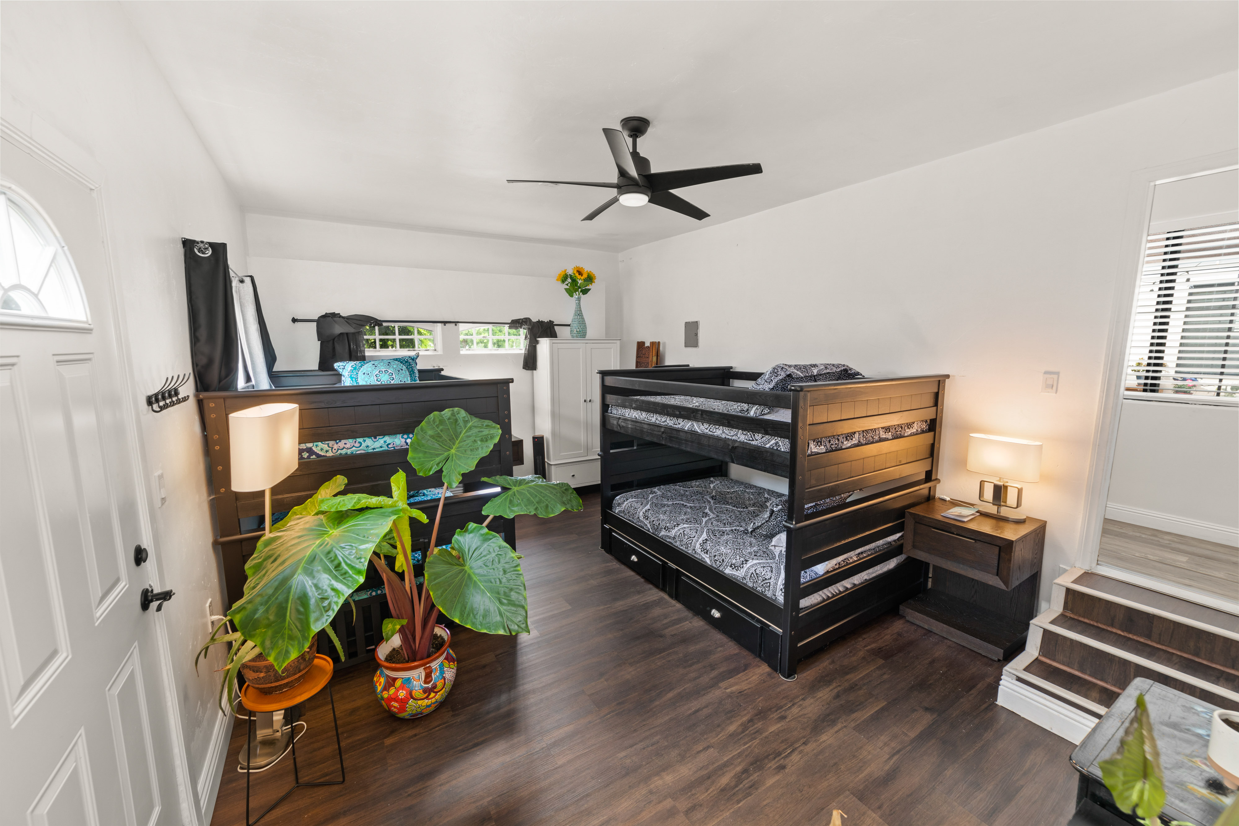 Dormitorio Compartido con Baño Privado