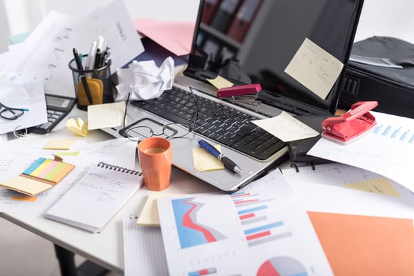 declutter messy desk