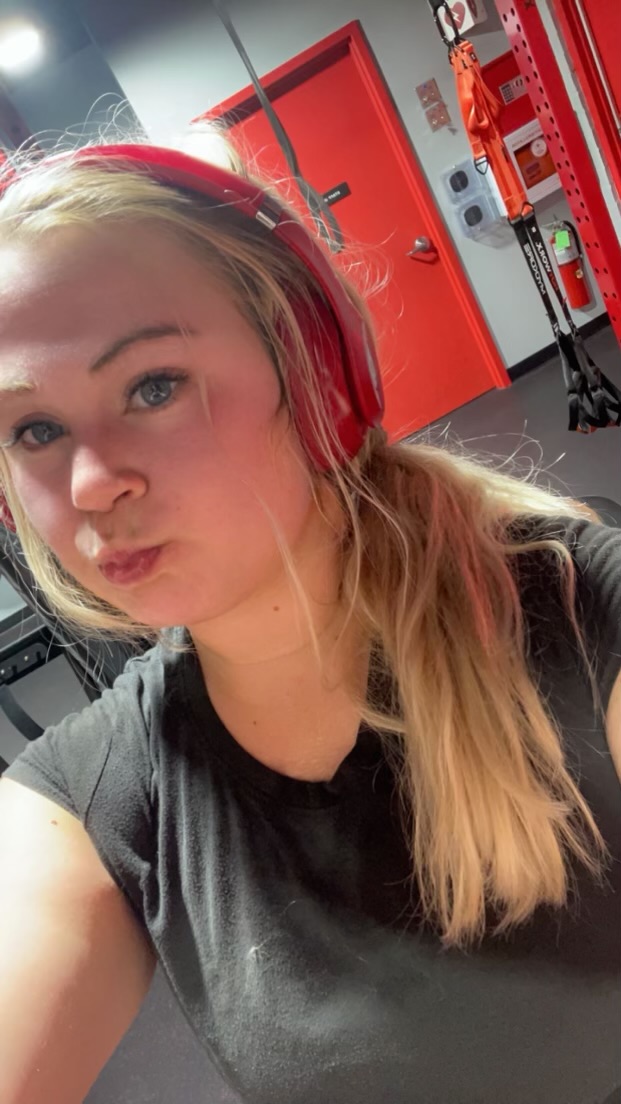 kaylee at the gym