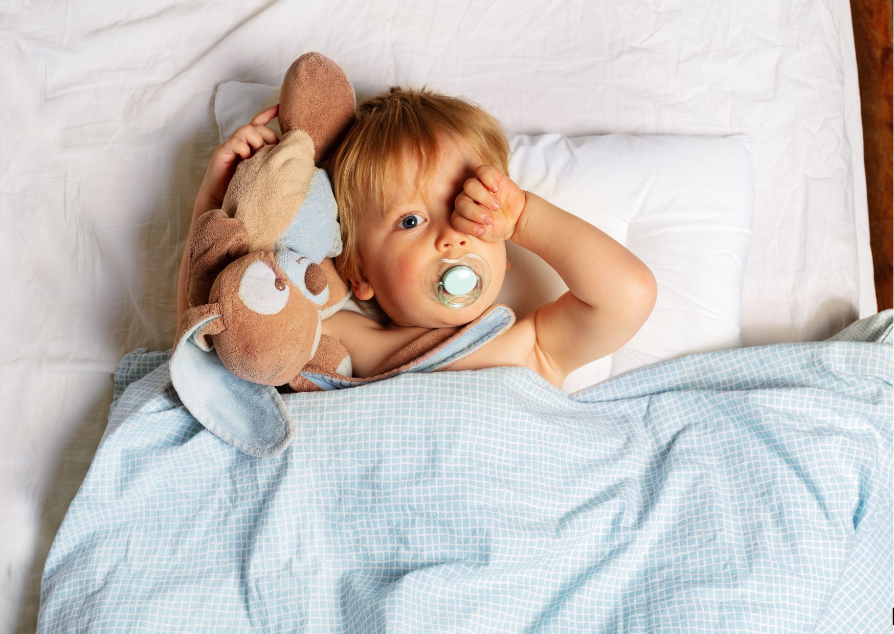 baby rubbing eyes in need of sleep training baby rubbing eyes in need of sleep training