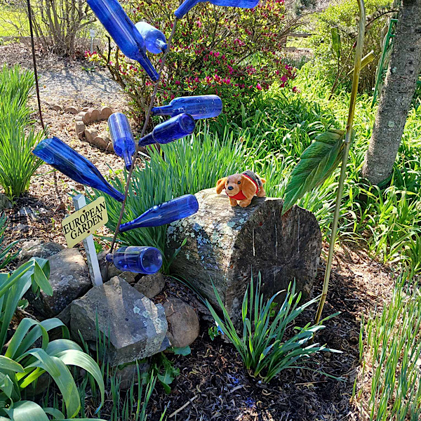Dash Bottle Sculpture Dash Bottle Sculpture